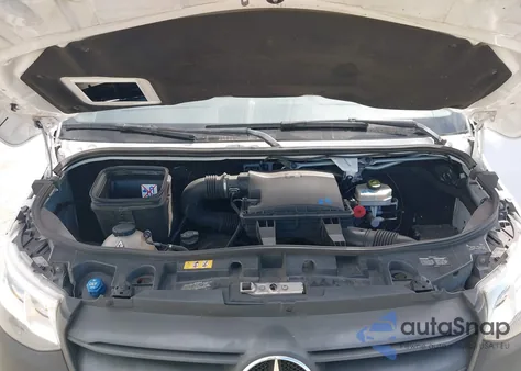 2019 Mercedes-Benz Sprinter 2500 High Roof V6/Standard Roof V6 из США, поврежденный, VIN WD3PF0CD8KT003428